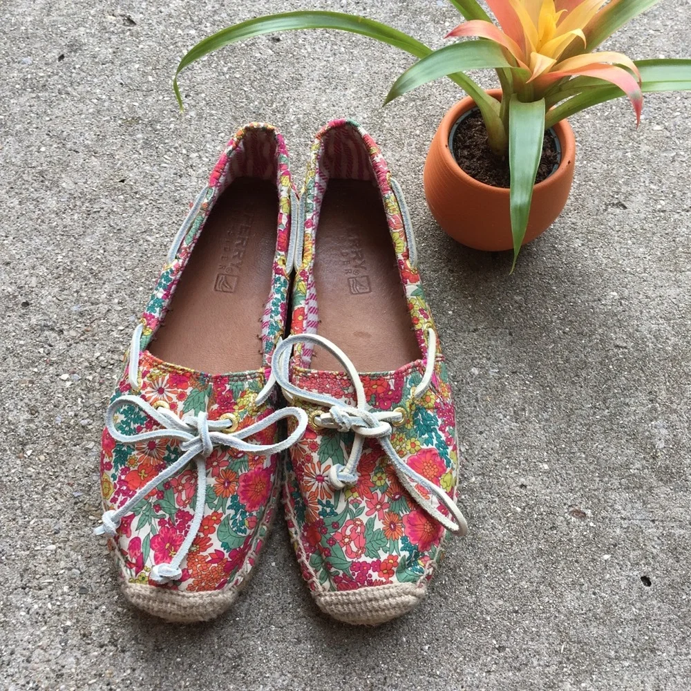 Sperry Floral Espadrilles Size 7